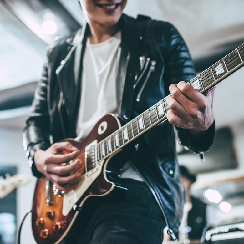 Мастер-класс игры на электрогитаре Мастер-класс игры на электрогитаре