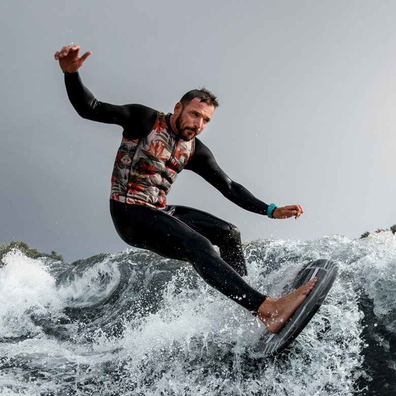 Мастер-класс катания на вейксерфинге Мастер-класс катания на вейксерфинге