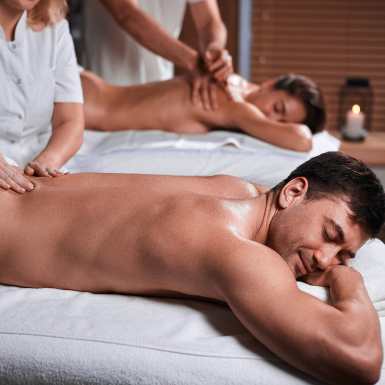 Классический массаж спины и шеи для двоих Классический массаж спины и шеи для двоих