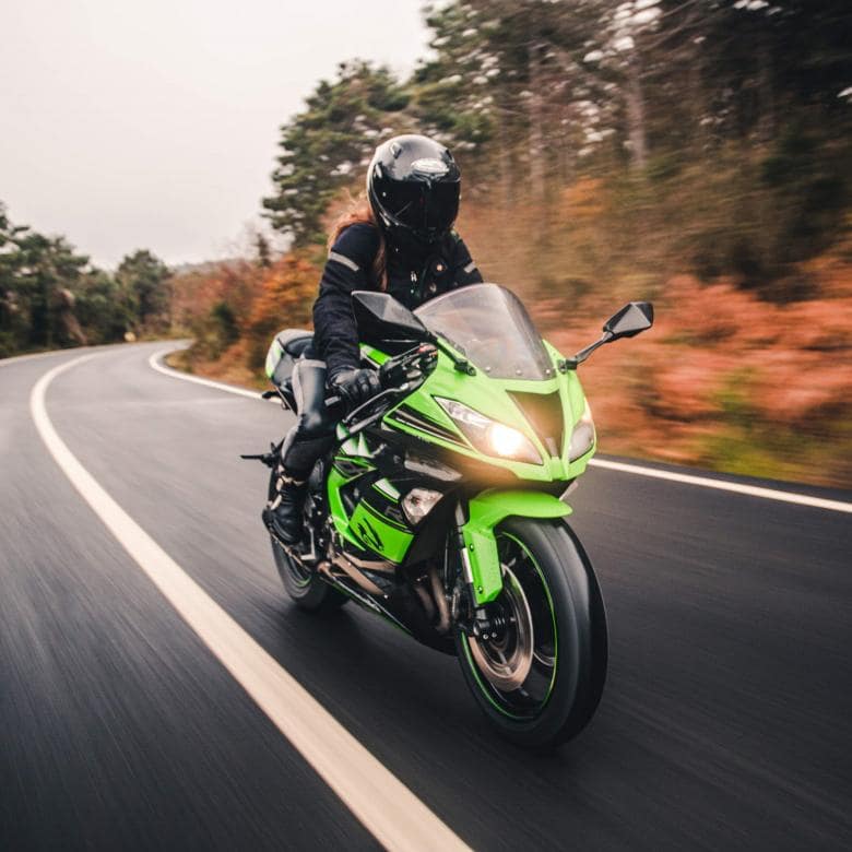 Мастер-класс езды на мотоцикле для двоих Мастер-класс езды на мотоцикле для двоих