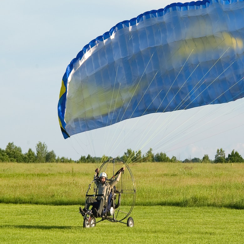 Полет на паратрайке