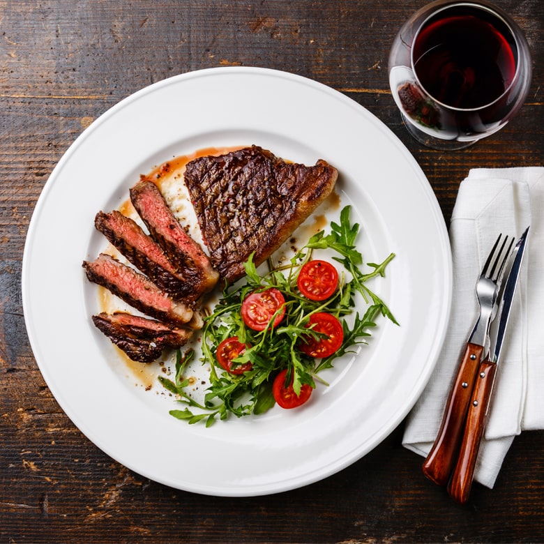 Ужин в мясном ресторане Ужин в мясном ресторане