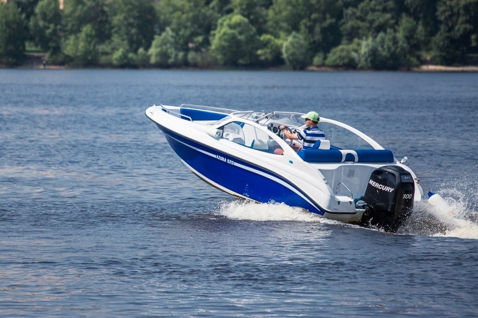 Катер Azura 520
