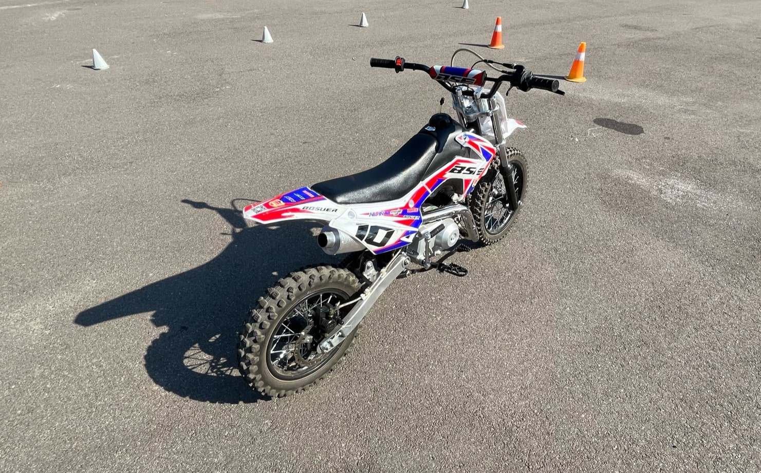 Мотошкола  - Jr-garage (урок для детей)